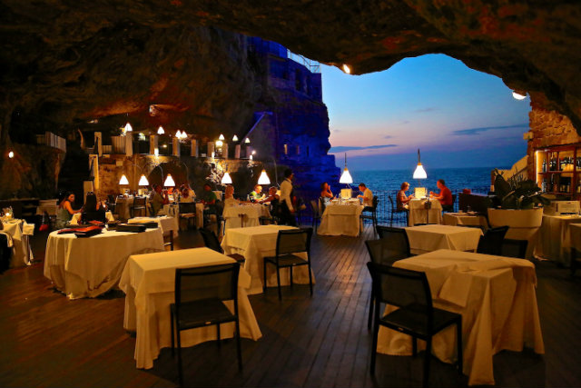 Outdoor Restaurant Styles and Ideas  Outdoor Restaurant Styles and Ideas GrottaPalazzese Italy Outdoor Restaurants Ideas grotto sea