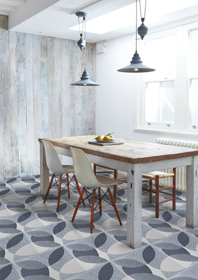 Mind Your Step! Luxury Pattern Floors  Mind Your Step! Luxury Pattern Floors patterend floor grey white wood dining room