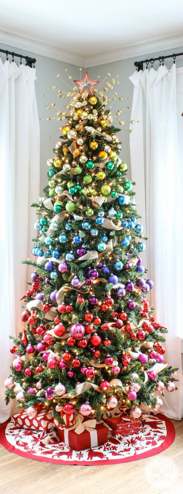 UNIQUE-CHRISTMAS-TREES-4.jpg