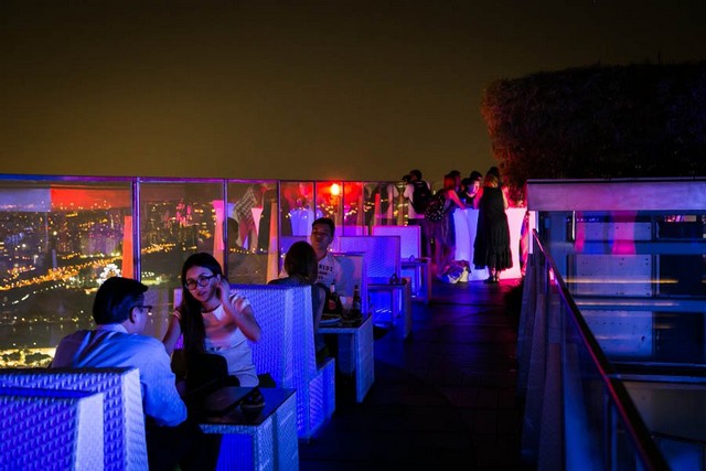 Get Inspired By These Outstanding Rooftop Restaurants In Singapore rooftop restaurants Get Inspired By These Outstanding Rooftop Restaurants In Singapore 1 altitude singapore club lounge 7874