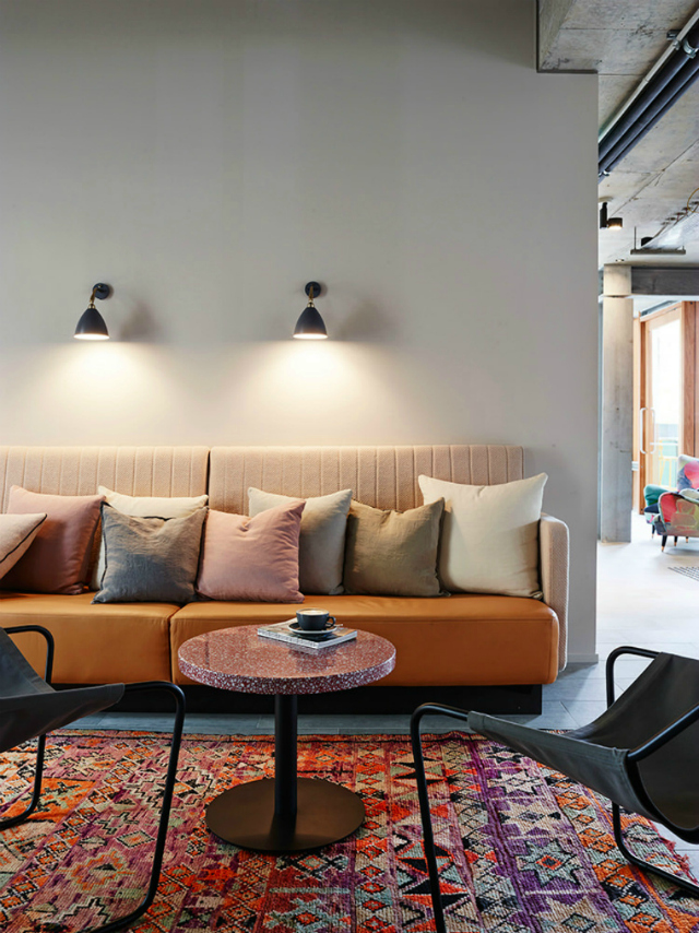 Get Inspired By These Wonderful Modern Sofas in Hotel Interiors  modern sofas Get Inspired By These Wonderful Modern Sofas in Hotel Interiors Get Inspired By These Wonderful Modern Sofas in Hotel Interiors 2