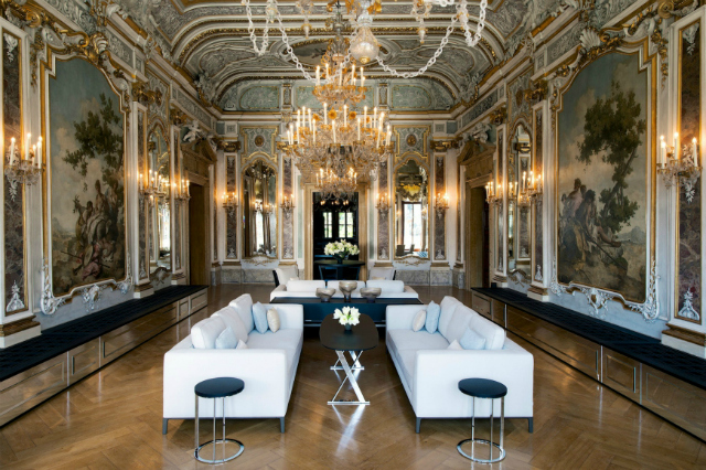 Get Inspired By These Wonderful Sofas in Hotel Interiors  modern sofas Get Inspired By These Wonderful Modern Sofas in Hotel Interiors Get Inspired By These Wonderful Modern Sofas in Hotel Interiors 4