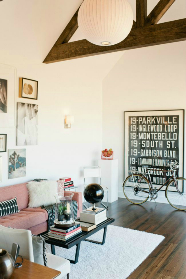 The Prettiest Living Room Ideas With A Pink Modern Sofa pink sofa The Prettiest Living Room Ideas With A Pink Sofa The Prettiest Living Room Ideas With A Pink Sofa 12