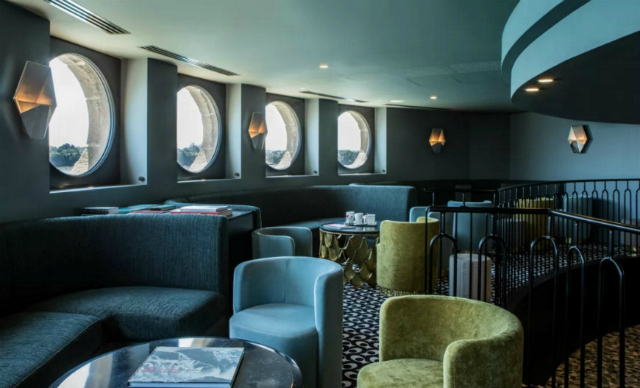 Get Inspired By The Striking Castelbrac Dinard Hotel Design | Hotel Interior Design Inspiration. Hotel Interiors. Modern Interior Design. Find more: https://www.brabbu.com/en/inspiration-and-ideas/interior-design/inspired-striking-castelbrac-dinard-hotel-interior #hotelinterior #centertable #hoteldesign hotel interior Get Inspired By The Striking Castelbrac Dinard Hotel Interior Get Inspired By The Striking Castelbrac Dinard Hotel Interior 7