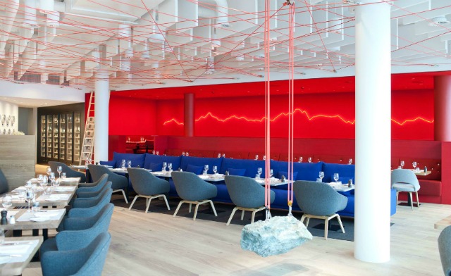 15 Stylish Modern Sofas In Astonishing Restaurant Interiors  modern sofas 15 Stylish Modern Sofas In Astonishing Restaurant Interiors sofa8