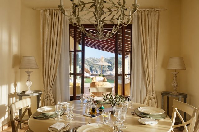 5 Stunning Decorating Ideas By Michaela Mayer To Copy Right Now decorating ideas 5 Stunning Decorating Ideas By Michaela Mayer To Copy Right Now img 2 e1476891481917