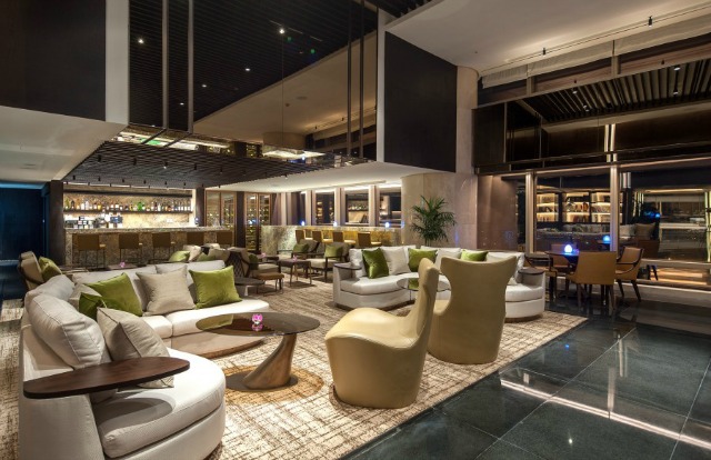 7 MOST REMARKABLE hospitality design PROJECTS by WILSON ASSOCIATES hospitality design 7 MOST REMARKABLE HOSPITALITY DESIGN PROJECTS by WILSON ASSOCIATES 02 Wilson Associates Lotte Hotel Hanoi The Lounge Sky 900x600