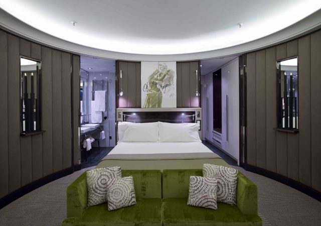 Hotel Interior Design Ideas With Sofitel Frankfurt Opera hotel interior design Hotel Interior Design Ideas With Sofitel Frankfurt Opera Hotel Suite e1479806697357