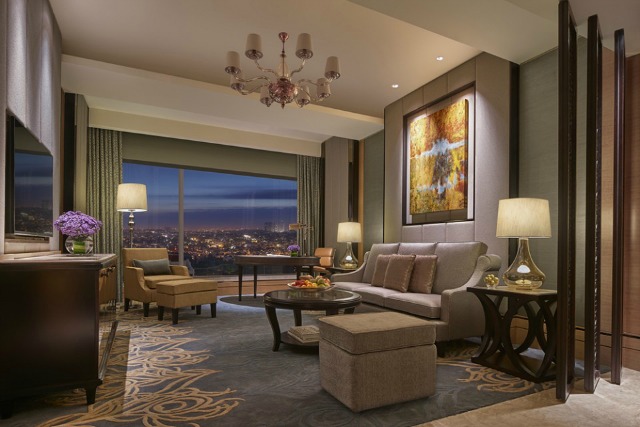 7 MOST REMARKABLE hospitality design PROJECTS by WILSON ASSOCIATES hospitality design 7 MOST REMARKABLE HOSPITALITY DESIGN PROJECTS by WILSON ASSOCIATES Two Bay Suite Living Room 960x600