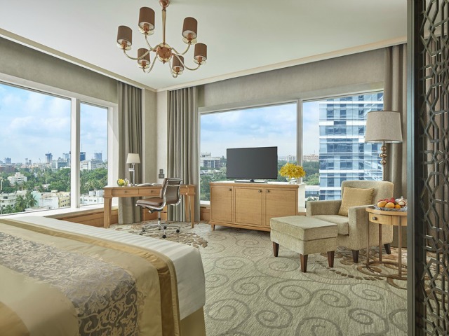 Shangri-La Bangalore, India hospitality design 7 MOST REMARKABLE HOSPITALITY DESIGN PROJECTS by WILSON ASSOCIATES b cafe all day diningsmall 960x600