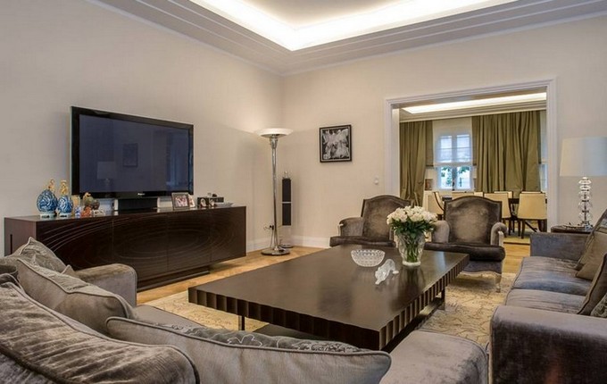 The-Best-Living-Room-Ideas-By-Top-German-Interior-Designers_jbw-wagnerwagner-berlin-h15 german interior designers 20 Velvet Armchairs Ideas By Top German Interior Designers The Best Living Room Ideas By Top German Interior Designers jbw wagnerwagner berlin h15