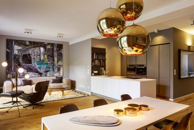 The-Best-Living-Room-Ideas-by-German-Interior-Designers_Ruby-Design-Living-_LAUTIZIA-WOHNEN-IM-GRÜNEN-AN-DER-OBERBAUMBRÜCKE german interior designers 20 Velvet Armchairs Ideas By Top German Interior Designers The Best Living Room Ideas by German Interior Designers Ruby Design Living  LAUTIZIA WOHNEN IM GR  NEN AN DER OBERBAUMBR  CKE