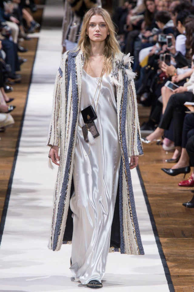 Get Inspired by the Best Moments at Paris Fashion Week 2017 paris fashion week Get Inspired by the Best Moments at Paris Fashion Week 2017 830