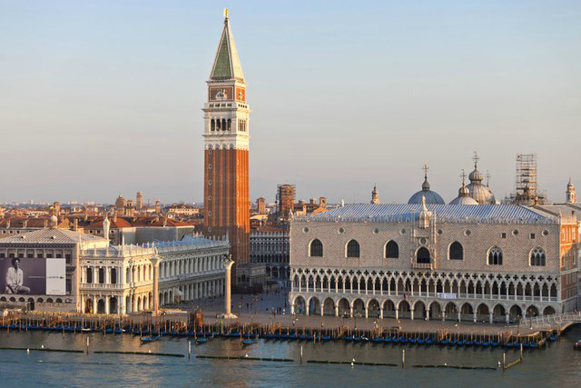 7 Incredible Travel Destinations You Must Add To Your Bucket List  7 Incredible Travel Destinations You Must Add To Your Bucket List dam images architecture 2014 04 ad100 inspiring places ad100 inspiring places ss 14 doge palace venice