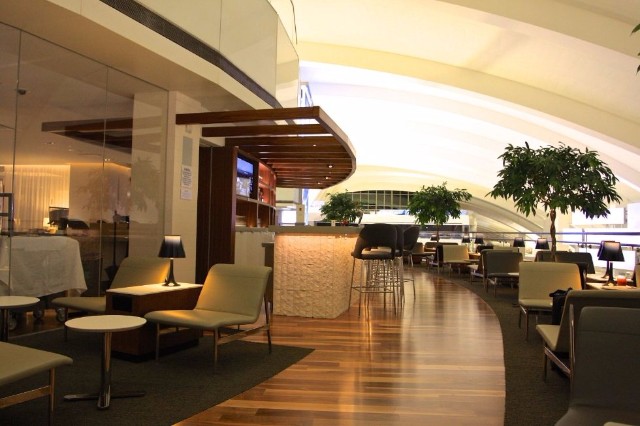 7 Airport Lounges That Will Inspire You To Travel More  7 Airport Lounges That Will Inspire You To Travel More gallery 1469051147 airport lounge star alliance lax