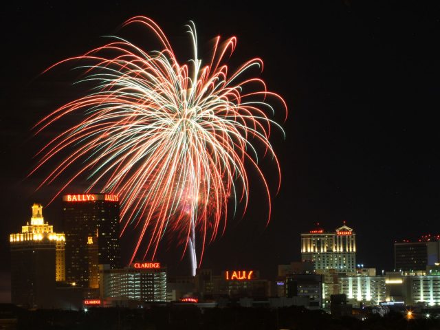 10 Must-See Fourth Of July Fireworks In The USA   10 Must-See Fourth Of July Fireworks In The USA 10 Must See Fourth Of July Fireworks In The USA 4 e1498658797182