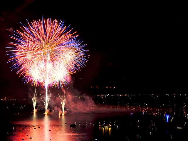 10 Must-See Fourth Of July Fireworks In The USA  10 Must-See Fourth Of July Fireworks In The USA 10 Must See Fourth Of July Fireworks In The USA 8 e1498660241925