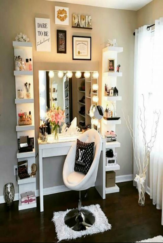 5 Amazing Ideas To Decorate Your Dressing Table
