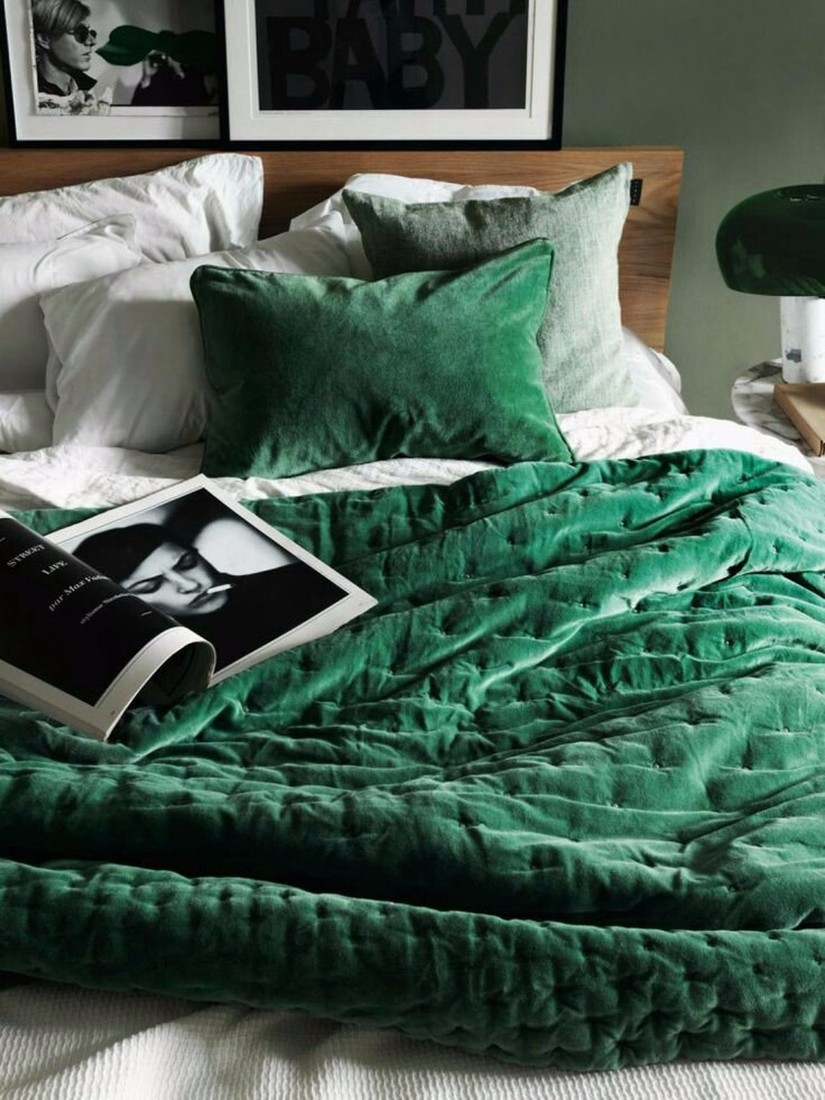 21 Ways To Work Velvet Into Your Home This Fall home decor 21 Ways To Work Velvet Into Your Home Decor This Fall 21 Ways To Work Velvet Into Your Home Decor This Fall 16