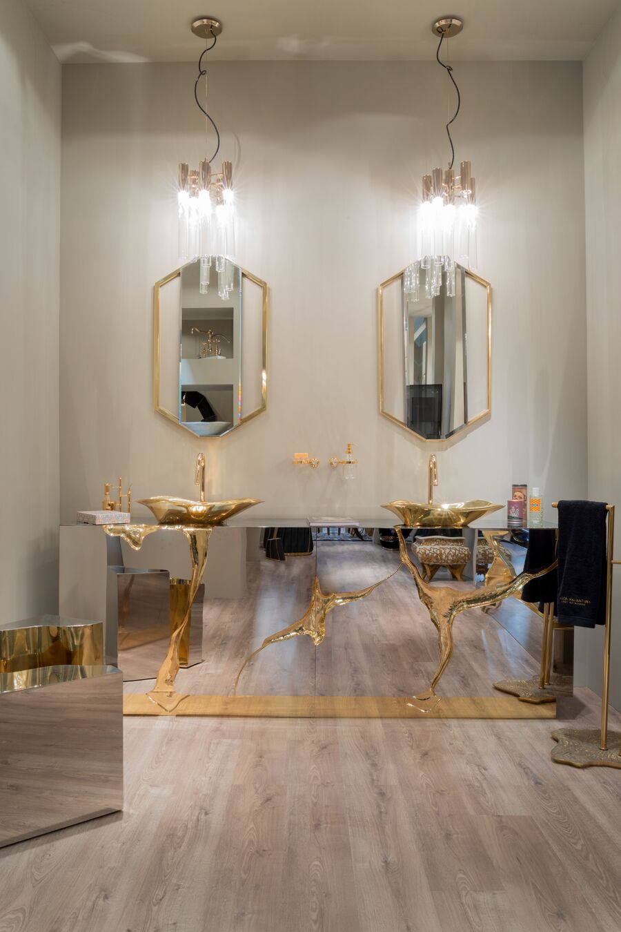 Maison Valentina stand at Salone del mobile isaloni 2022 Get Inspired by the Covet Group Presence at iSaloni 2022 Get Inspired by the Covet Group Presence at iSaloni 2022 14