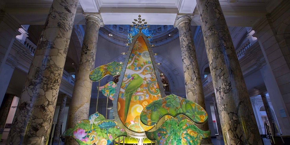 THE WORLD’S MOST LUXURIOUS CHRISTMAS TREES 2015