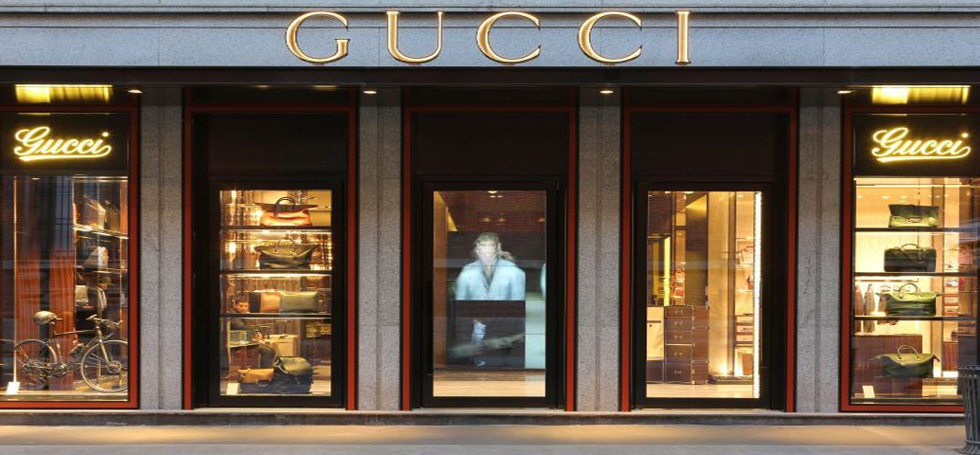 launches customization "Make yourself"