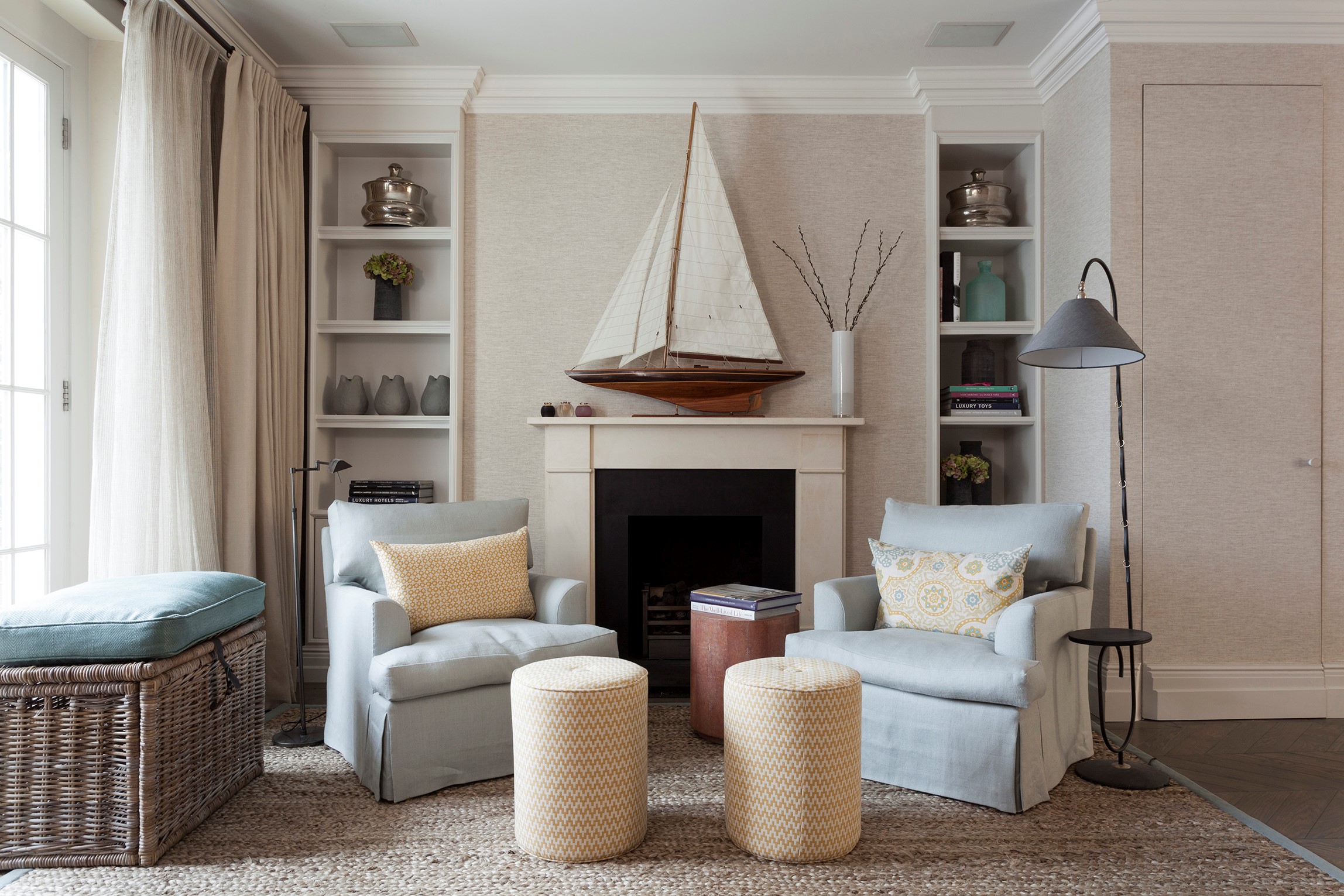 Sophisticated House in Central London with BRABBU´s Armchairs