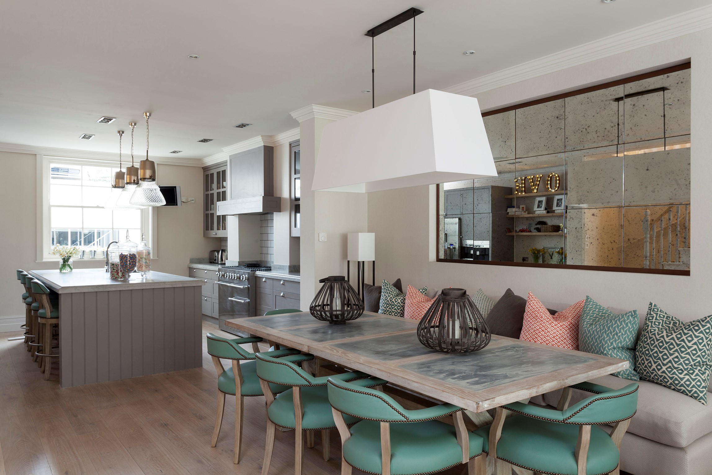 Sophisticated House in Central London with BRABBU´s Armchairs