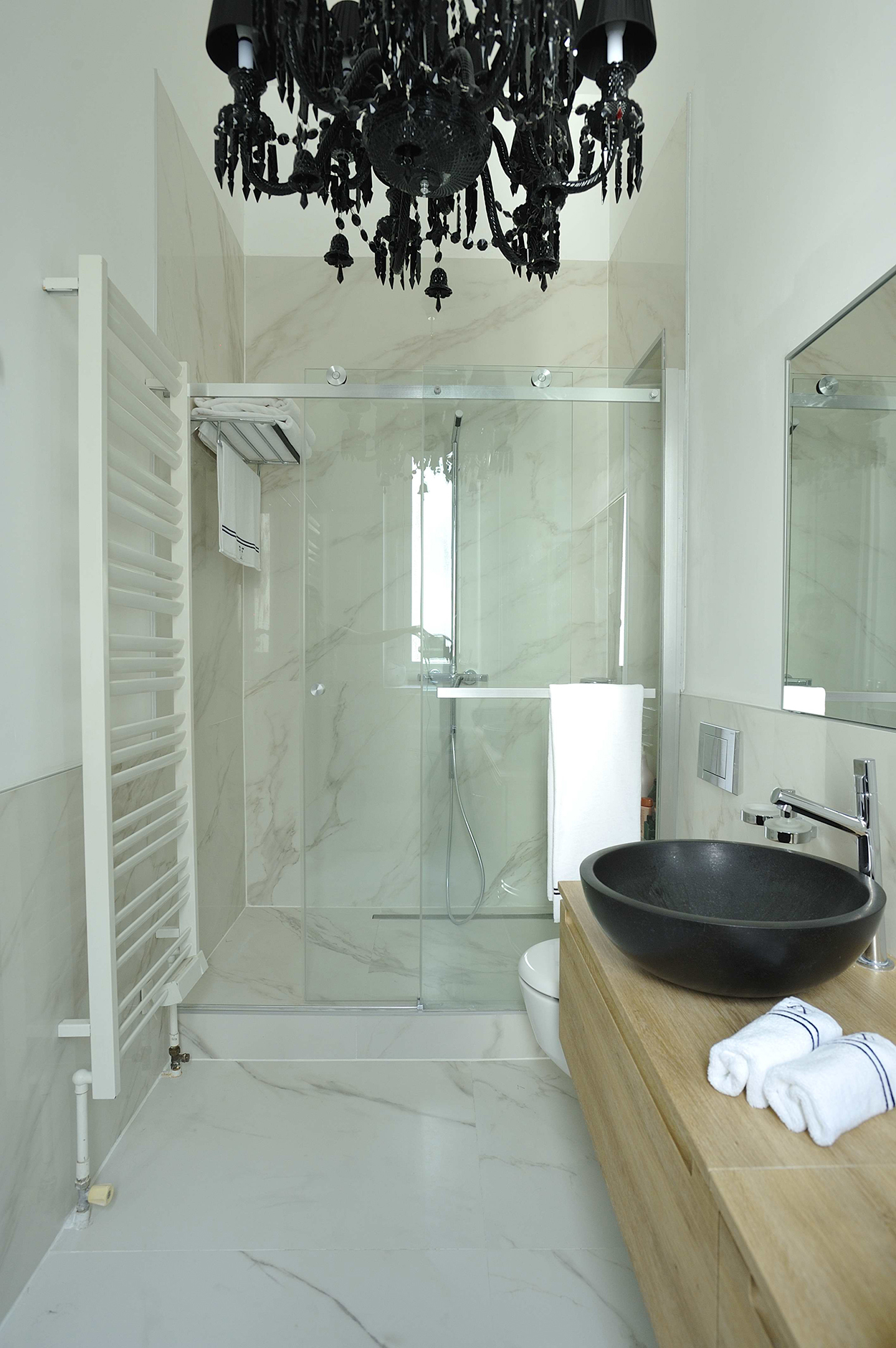 Arty Chic Apartment By PFB Design