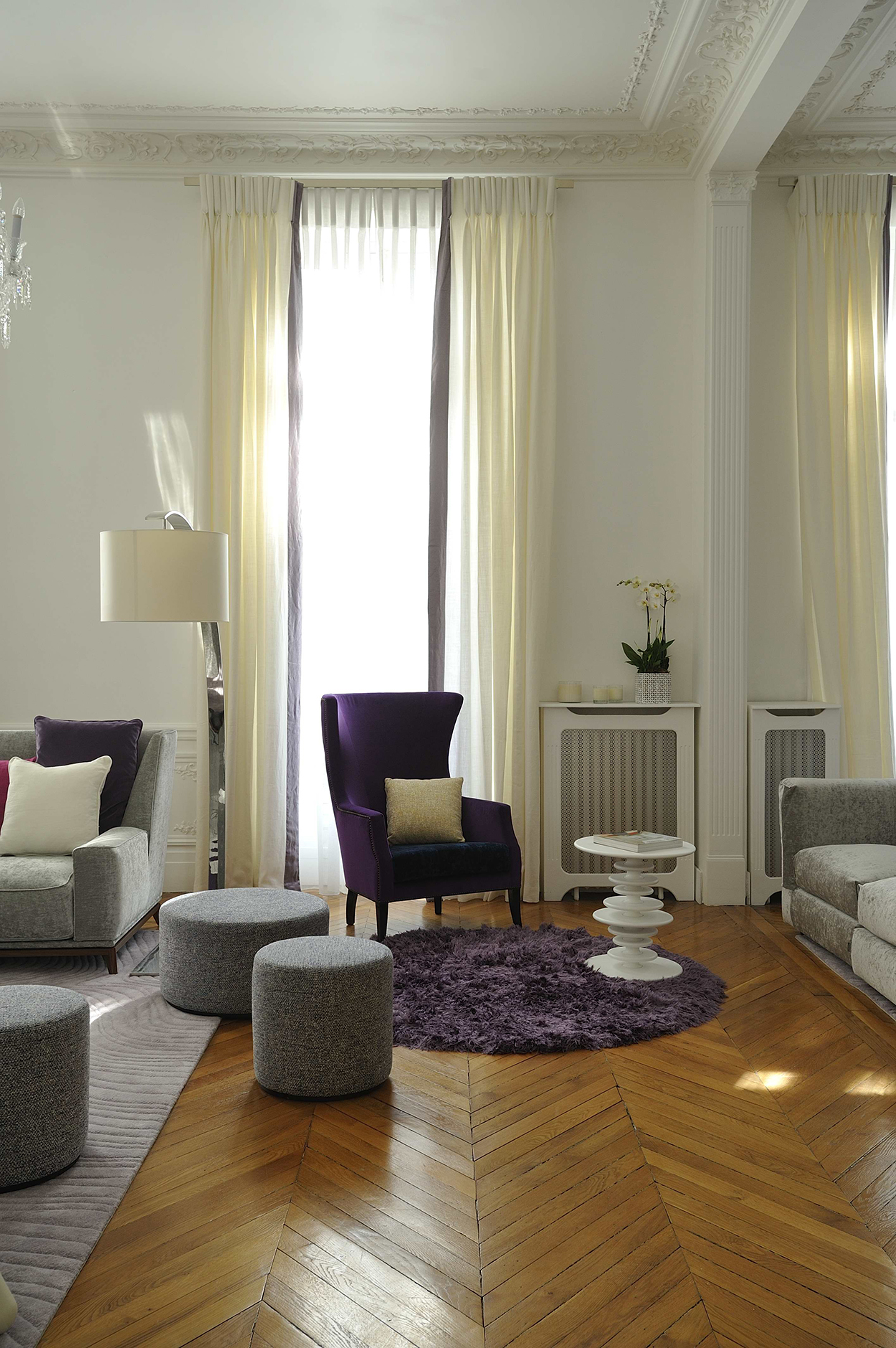 Arty Chic Apartment By PFB Design